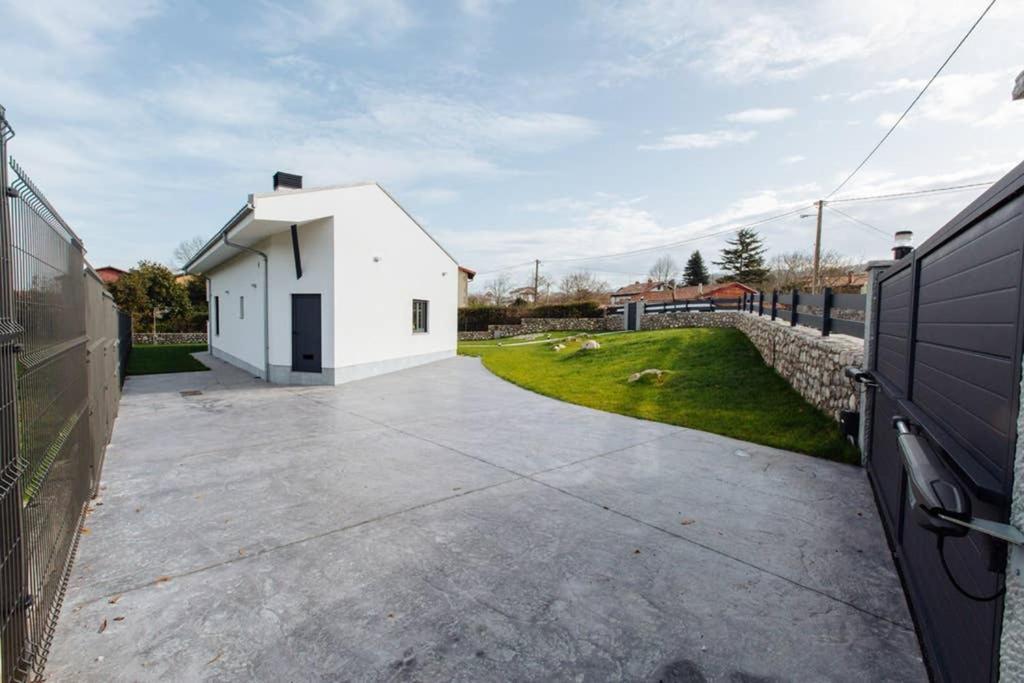 La Llosina Vivienda Vacacional Alquiler Integro يانس المظهر الخارجي الصورة